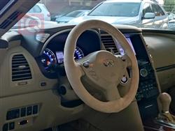 Infiniti QX70